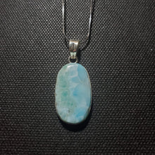 Load image into Gallery viewer, Colgante de Larimar (Piedra del Balance) Plata 925 con cadena de plata 925 (18inch.)
