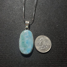 Load image into Gallery viewer, Colgante de Larimar (Piedra del Balance) Plata 925 con cadena de plata 925 (18inch.)
